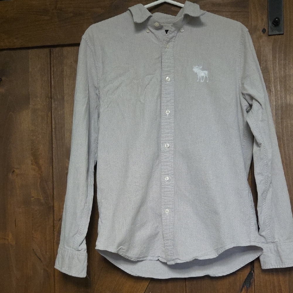 Abercrombie & Fitch Men's Light Gray Button-Down Shirt with Moose Logo